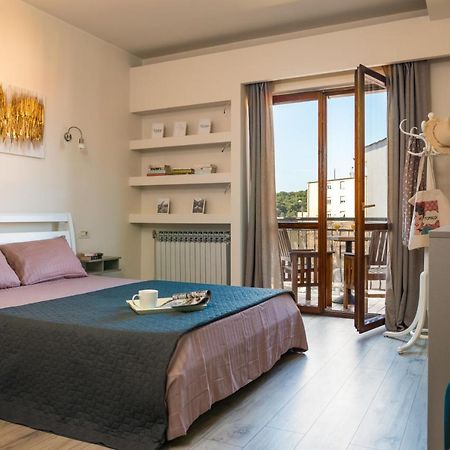 Amala Apartment Пула Екстериор снимка